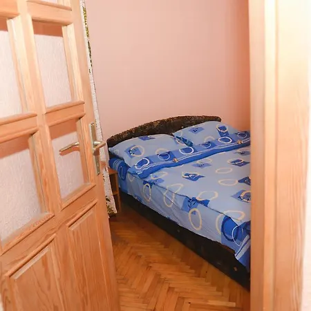 Beli Dvor *