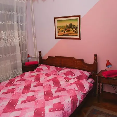 Beli Dvor * Sombor